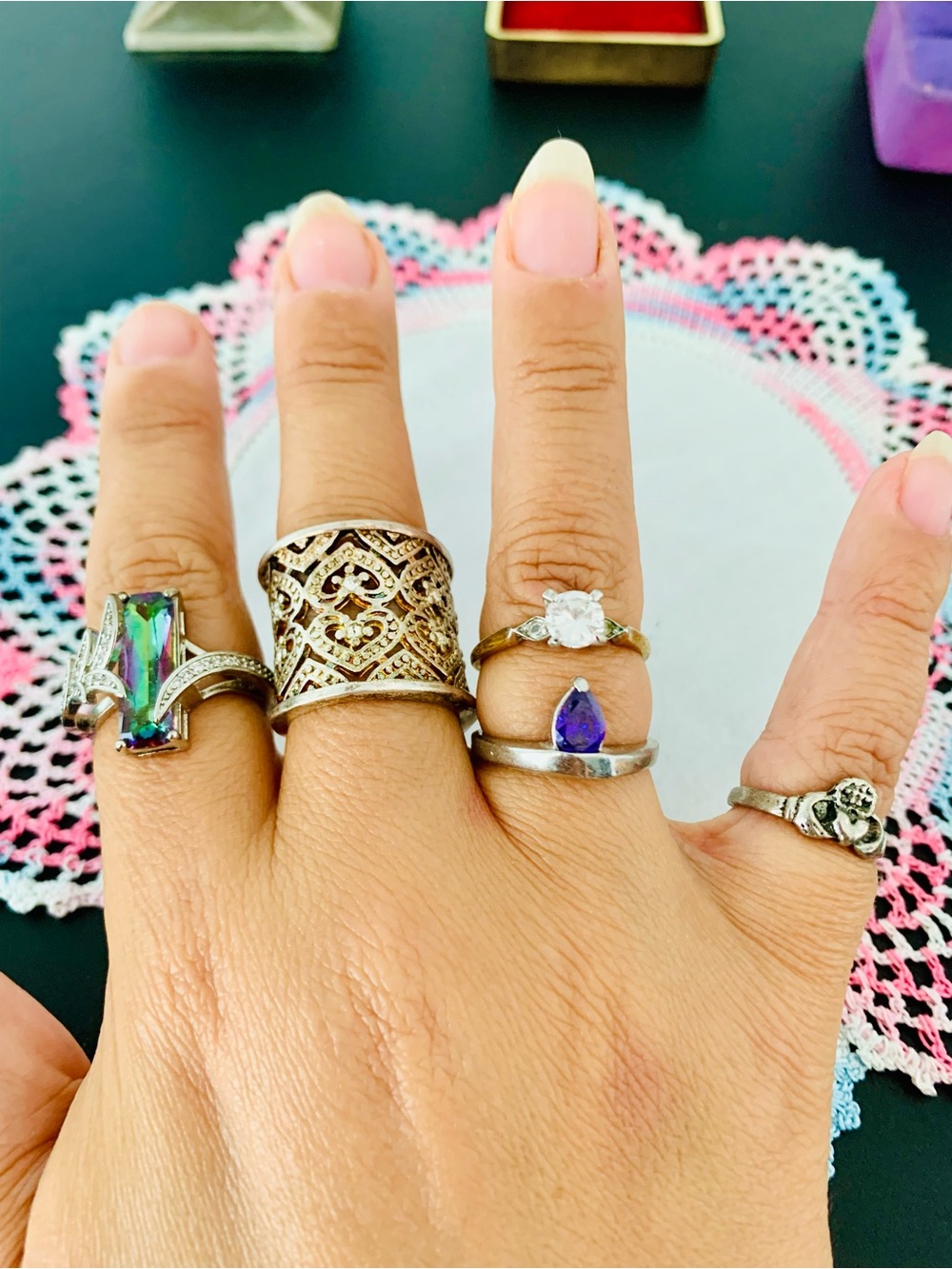 Five Pretty Rings Lot - Picture 2 of 6